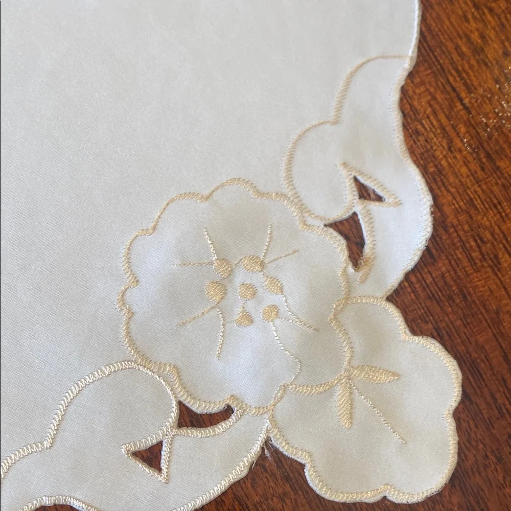 Elegant cream dinner napkins  with Floral Cutout